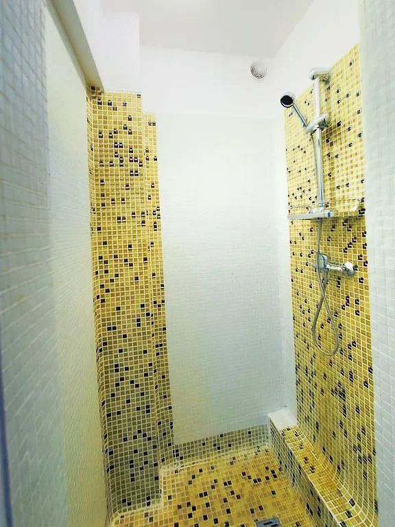 בוקרשט Antic Apartments רומניה
